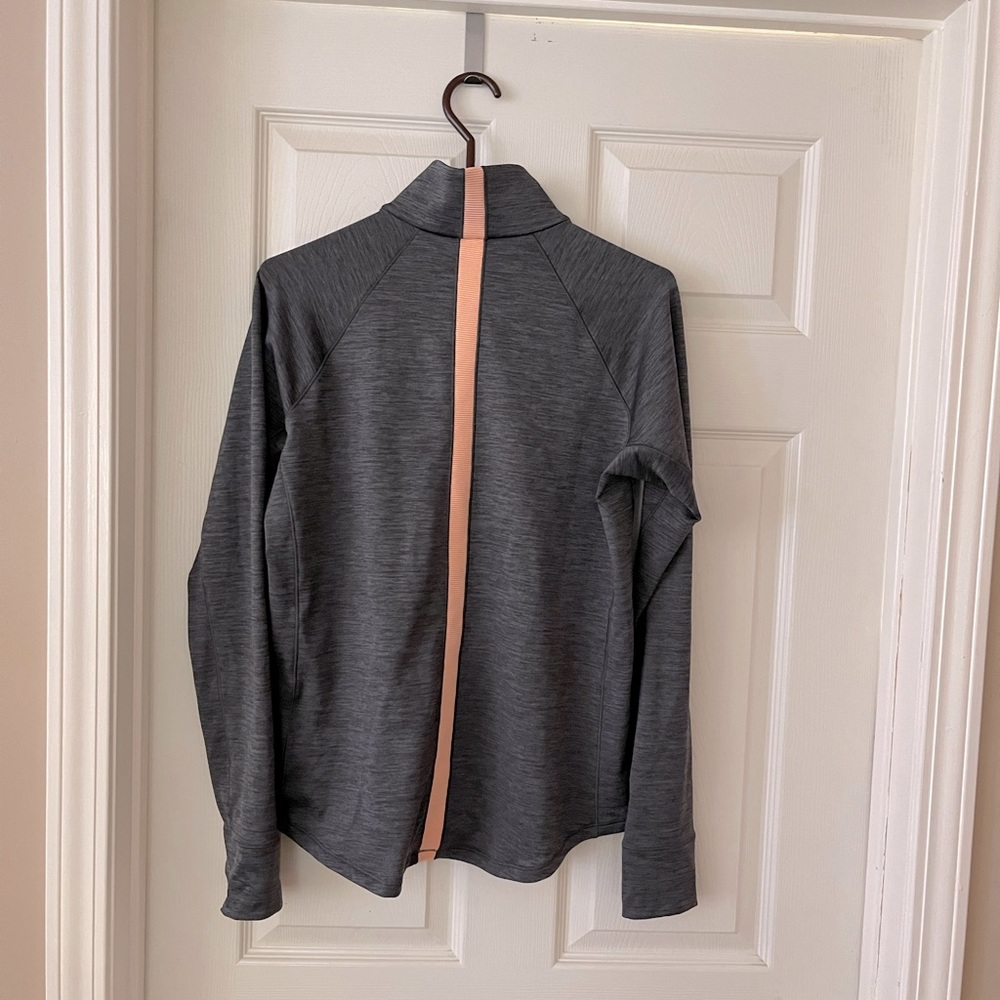 Under Armor pullover - Girls XL - Picture 2 of 6